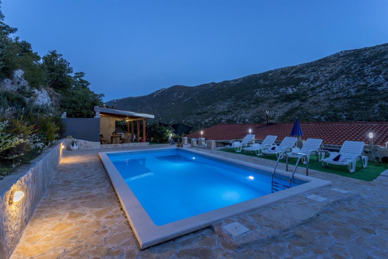 Holiday Home Dijamant Kučiće Exterior foto